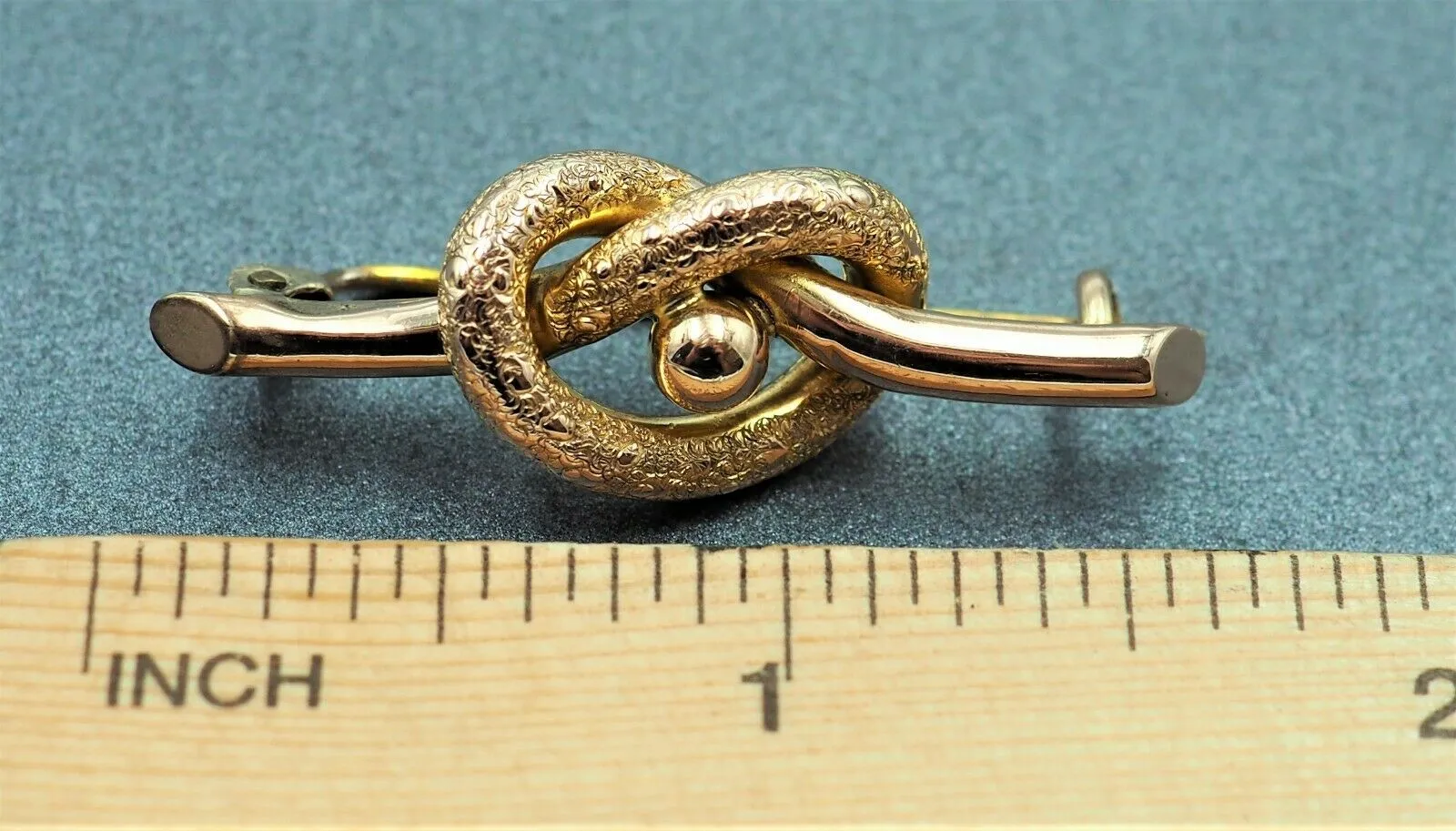 9ct Yellow & Rose Gold Texture Knot Brooch