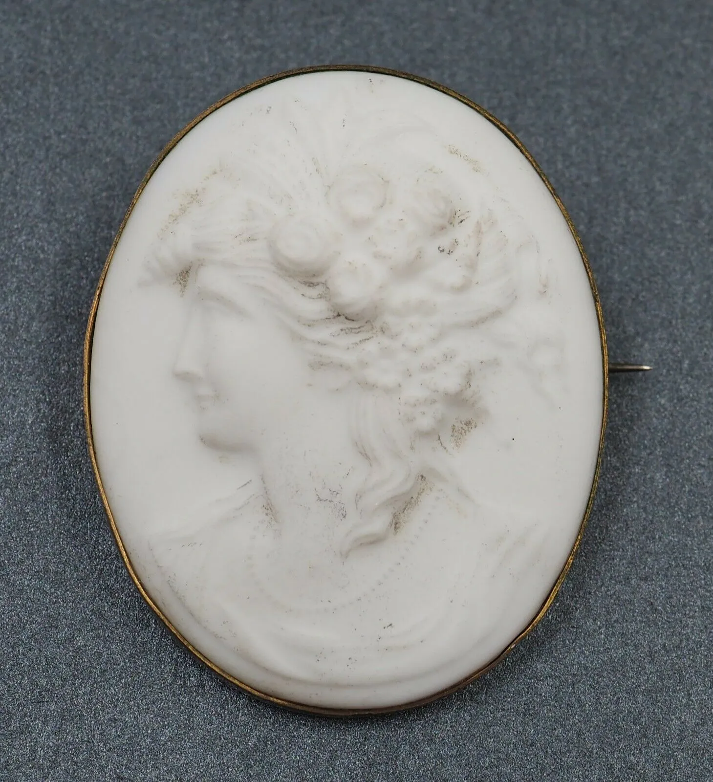 Vintage Porcelain Cameo Brooch with Gold Plated Surround